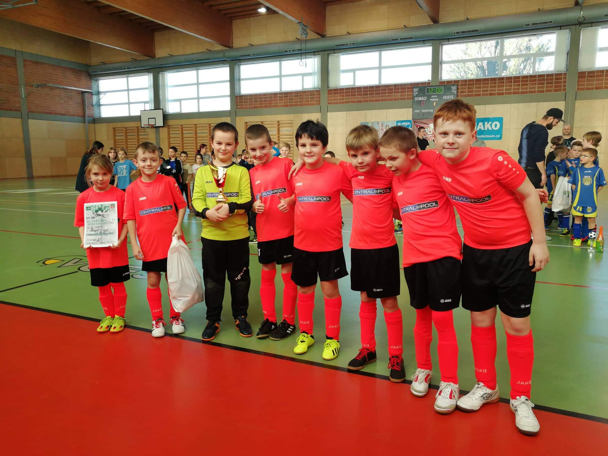 1.místo mladší přípravky (2010) na turnaji v Rokytnici v Orl. H.